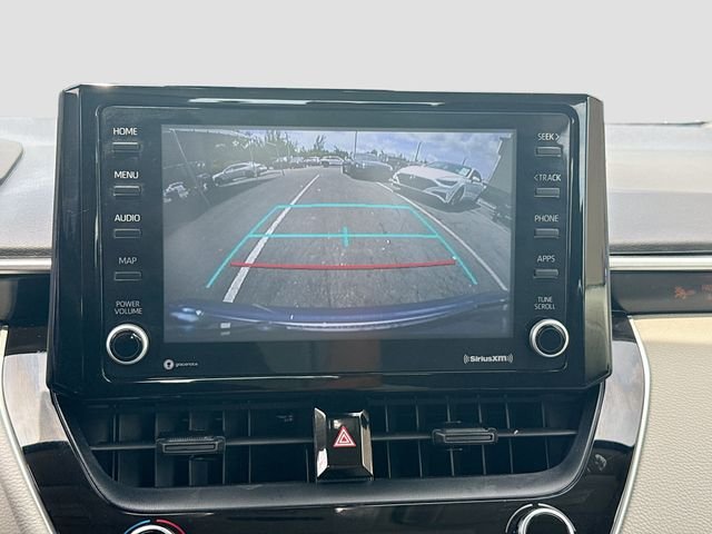 Used 2022  Toyota LE image 13