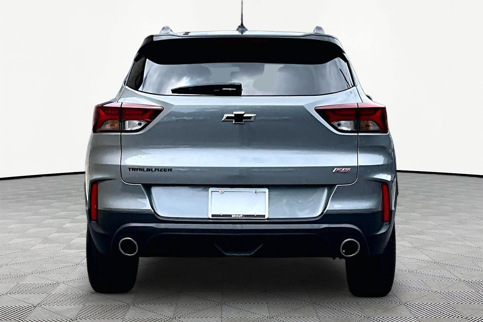 Used 2023 Sterling Gray Metallic Chevrolet RS image 5