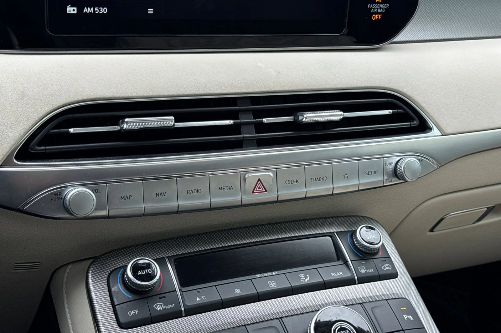 Used 2020 Hyper White Hyundai Limited image 24