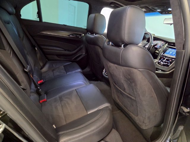 Used 2018 Black Cadillac 2SV image 17