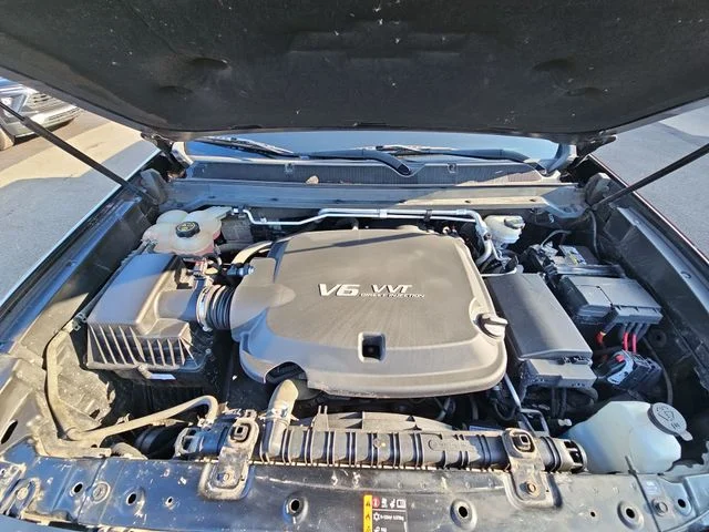 Used 2019 Black Chevrolet Z71 image 33