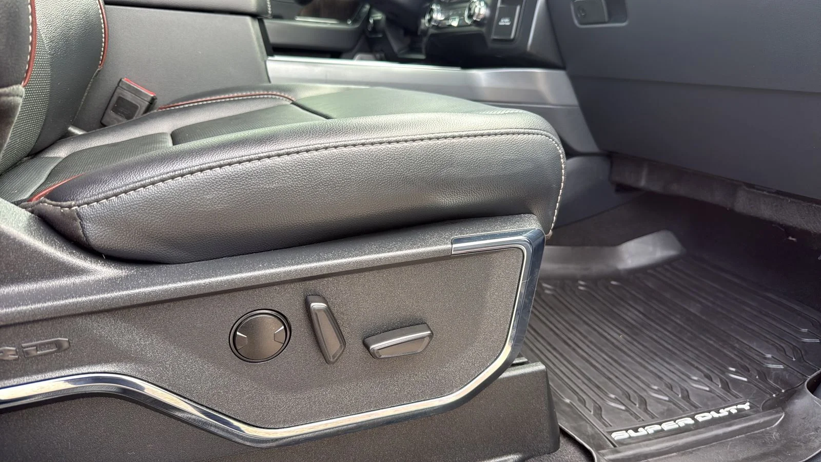 Used 2024 Blue Ford Lariat image 24