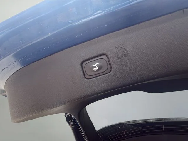 Used 2024 Blue Ford SEL image 29