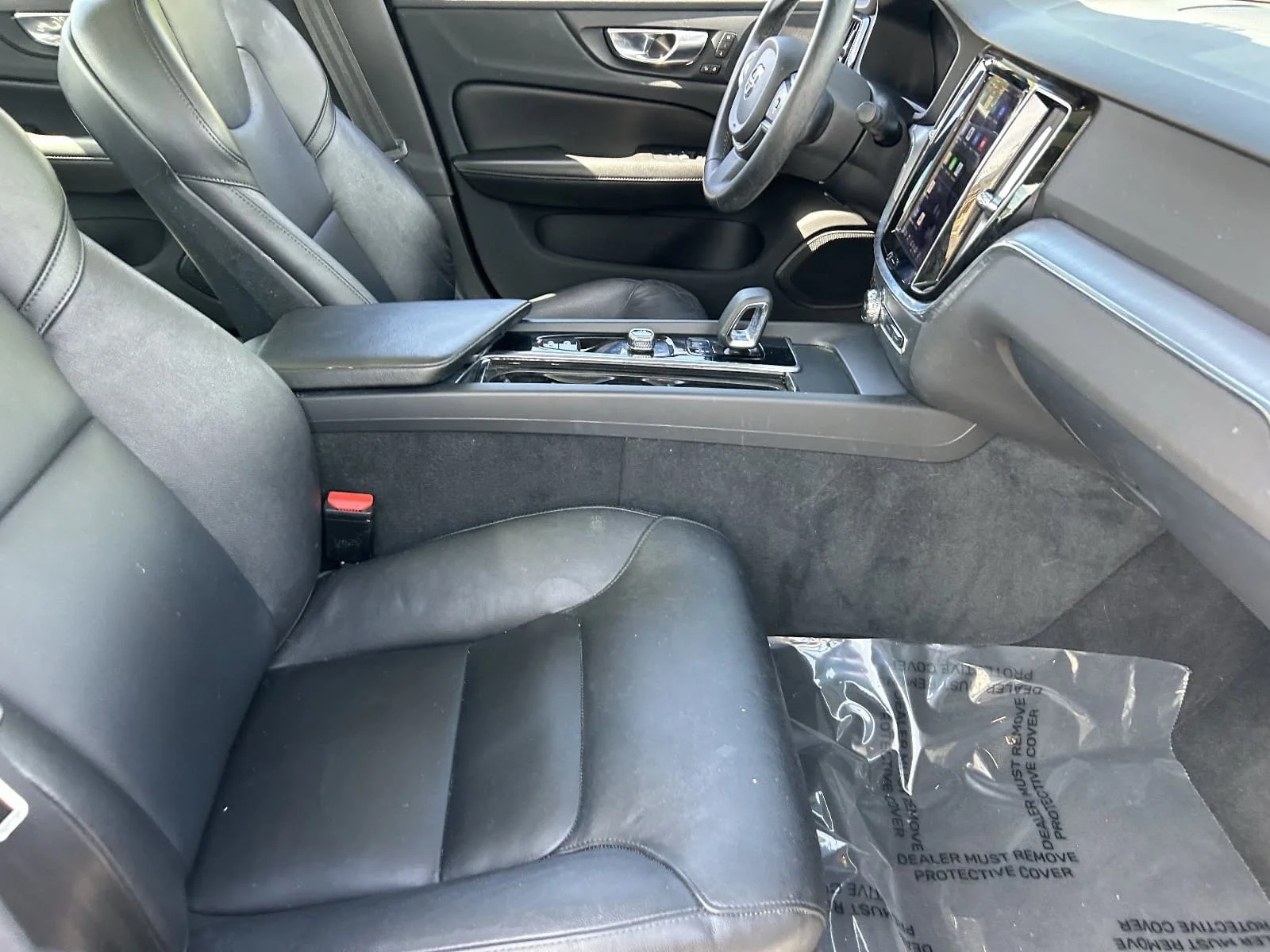 Used 2023 Platinum Grey Metallic Volvo Core Dark Theme image 16