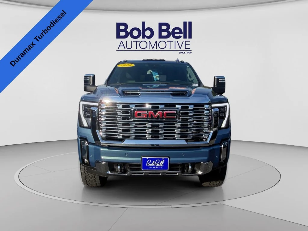 Used 2024 Metallic GMC Denali image 2