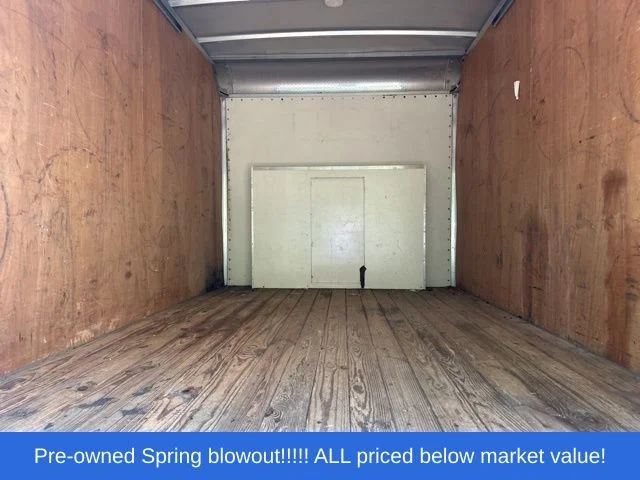 Used 2017 White Ford XL image 7