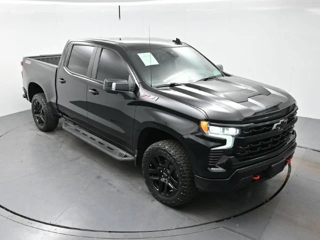 Used 2022 BLACK Chevrolet LT Trail Boss image 32