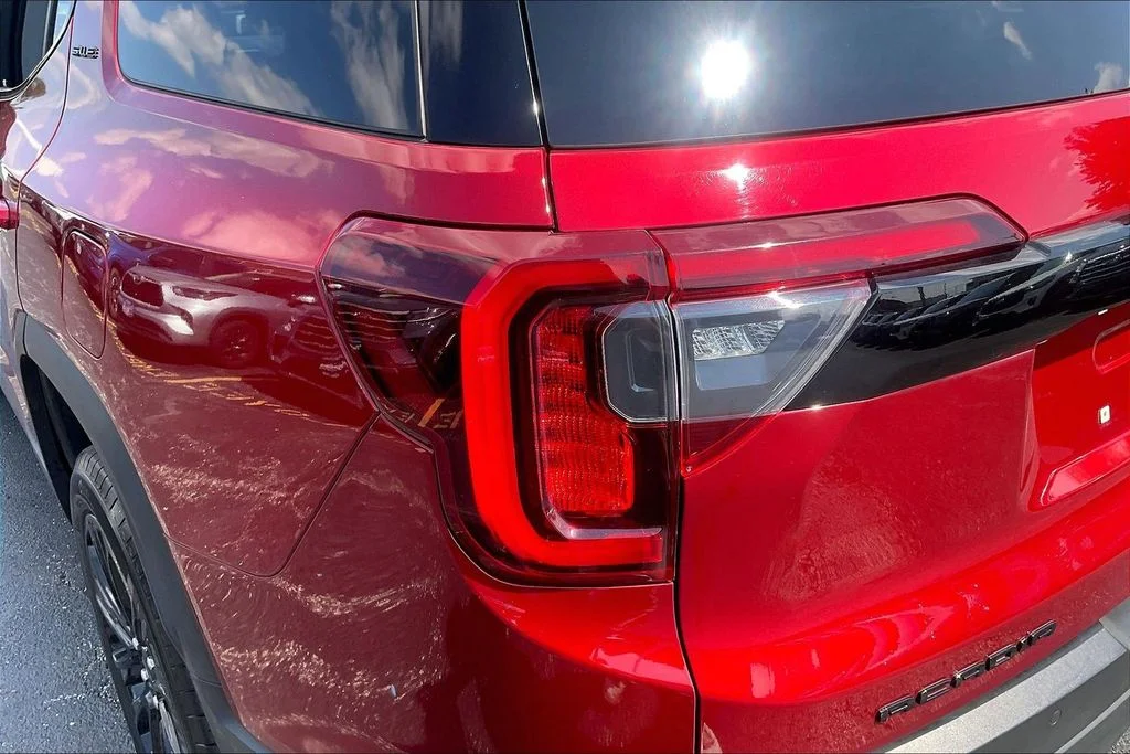 Used 2023 Red GMC SLE image 30
