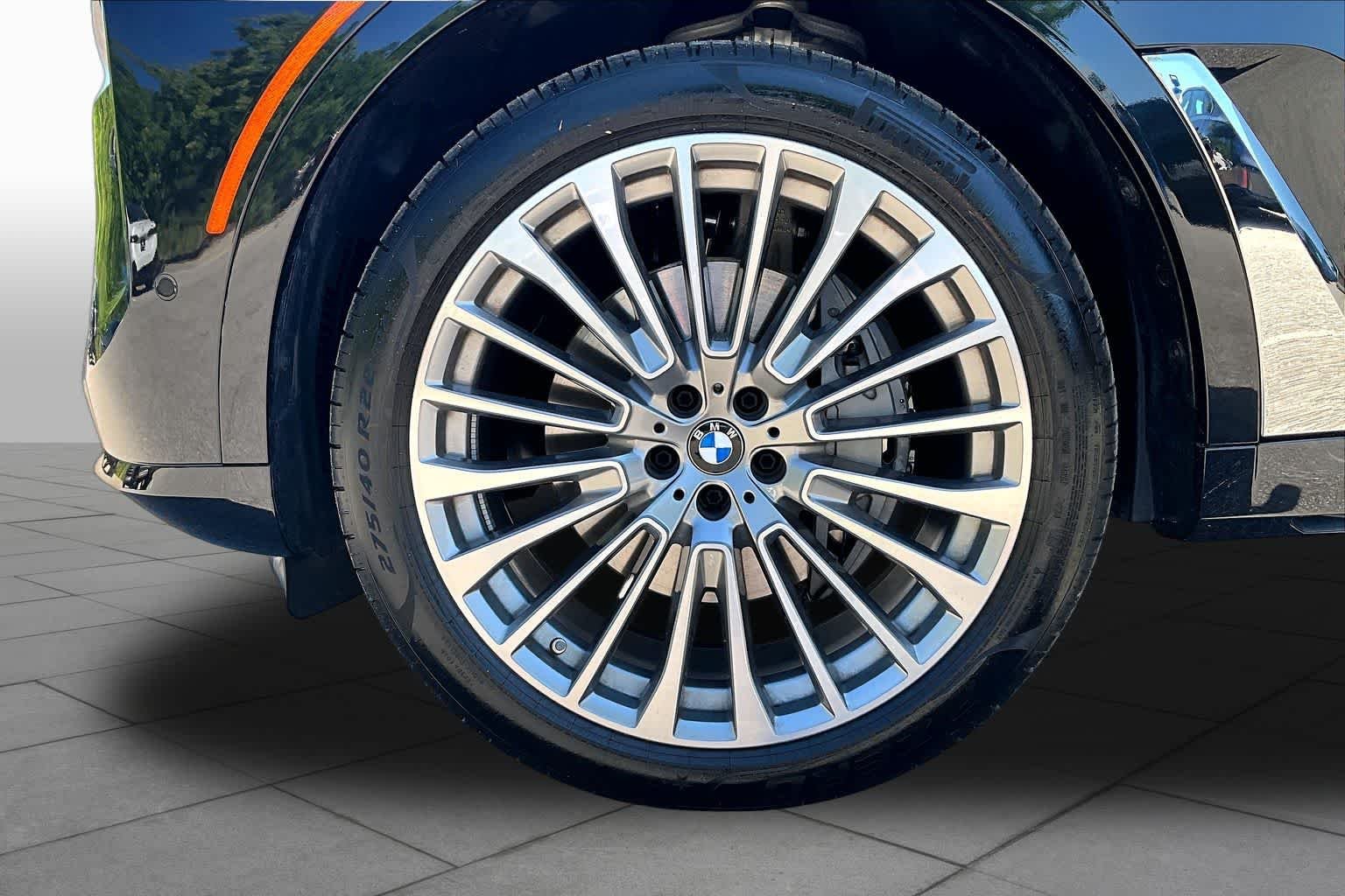 2025 BMW X7 40i - Photo 10