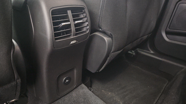 Used 2024 Vapor Blue Ford Active image 12