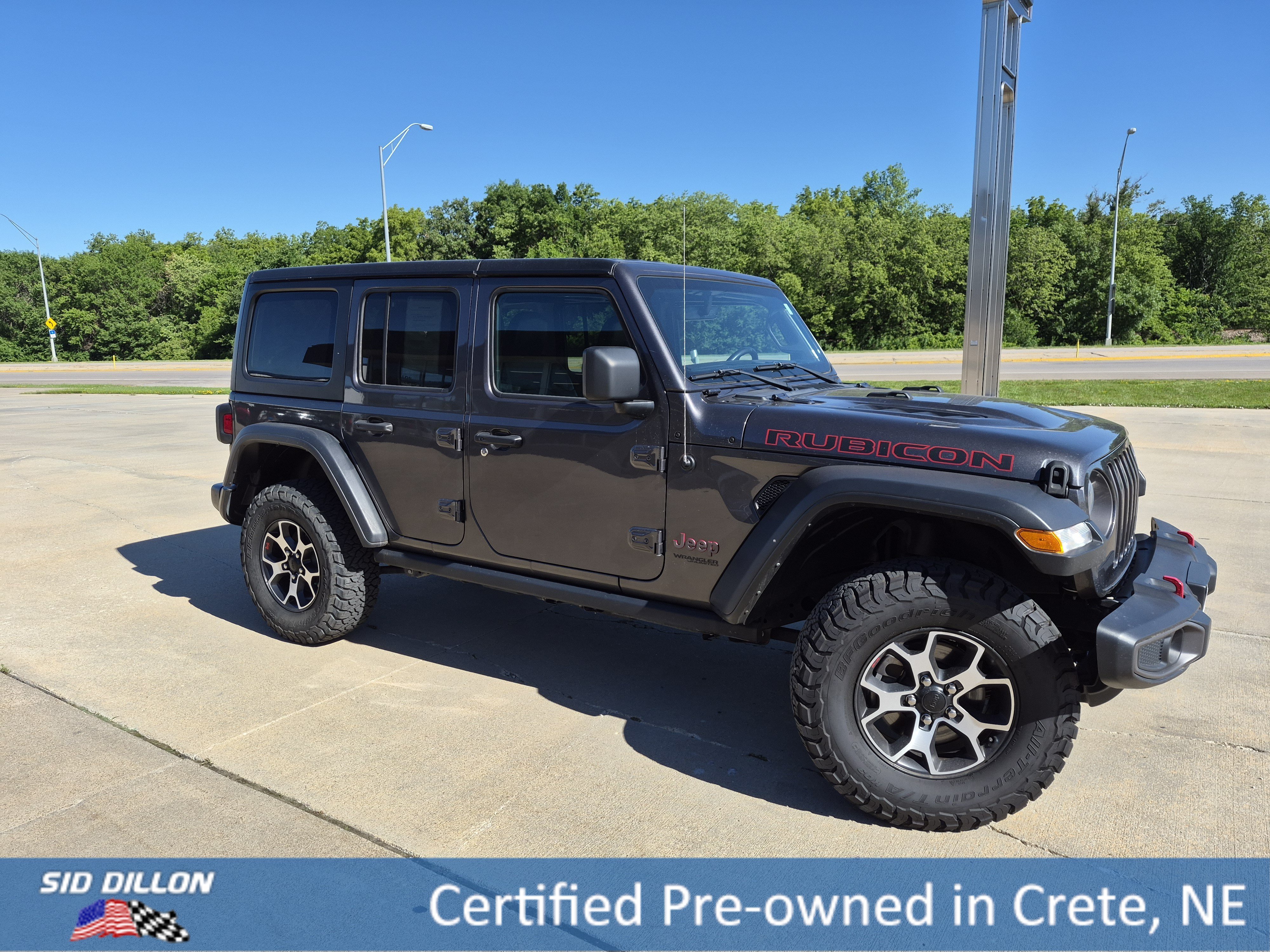 Used 2022 Granite Crystal Clearcoat Metallic Jeep Unlimited Rubicon image 15