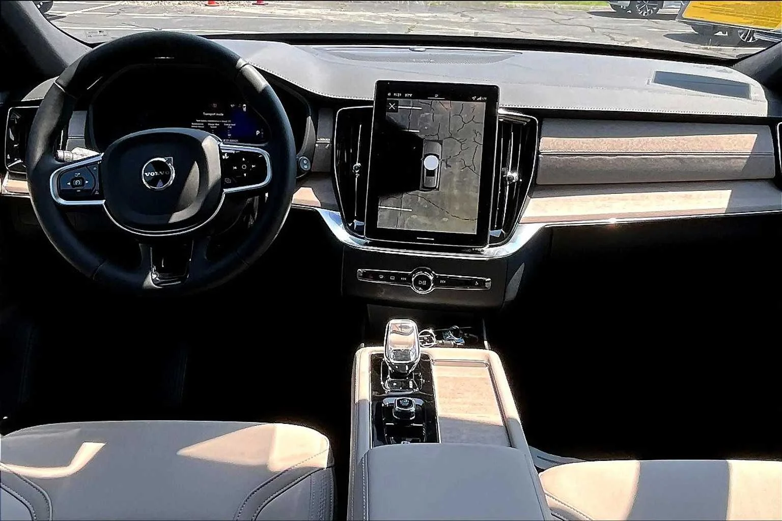 2026 Volvo XC90 Plus - Photo 7