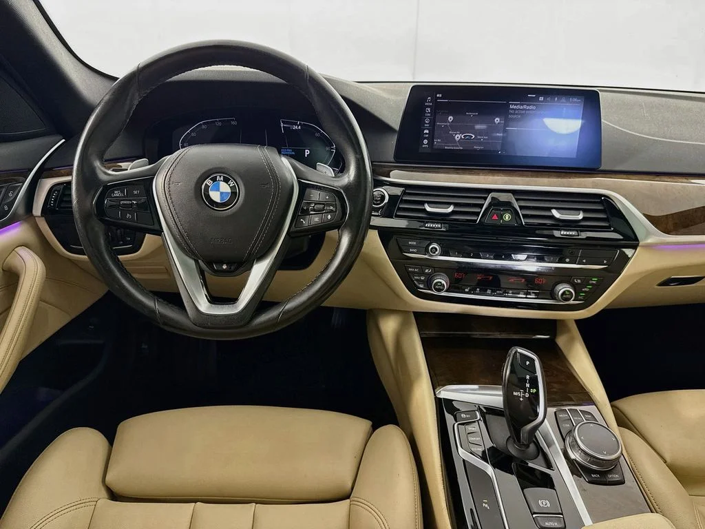 Used 2020 Blue BMW 530i xDrive image 24