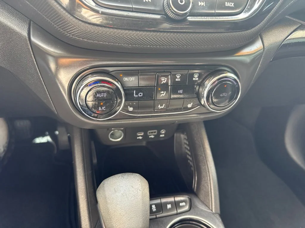 Used 2021 Mosaic Black Metallic Chevrolet LT image 14