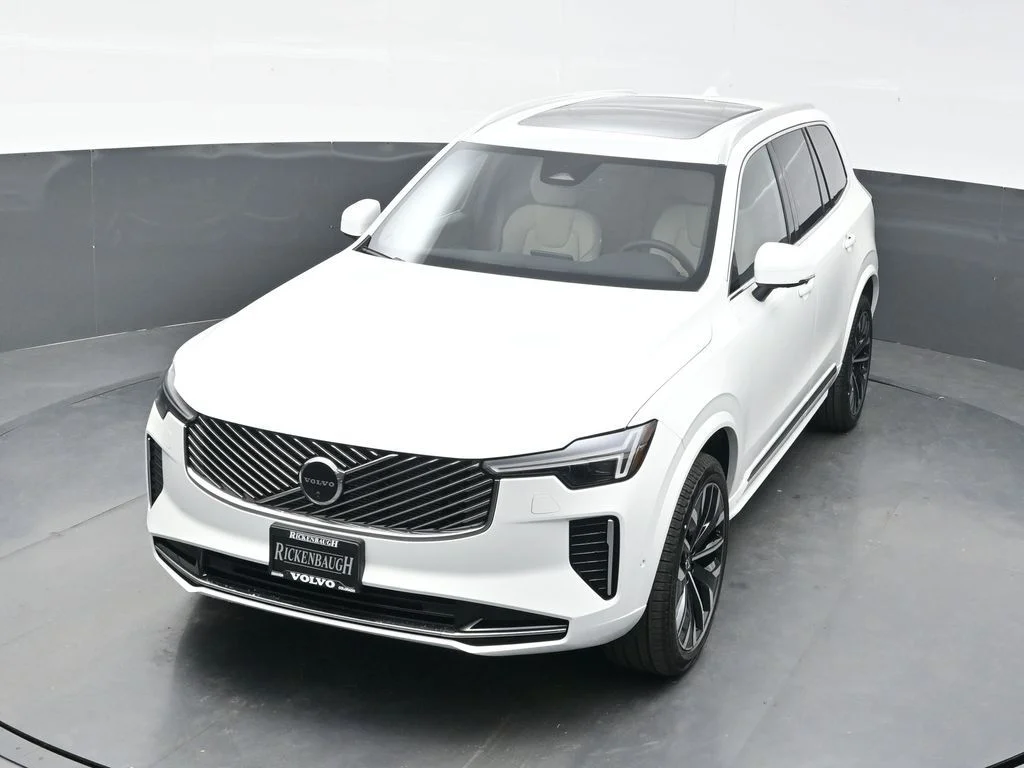 New 2026 Crystal White Volvo Plus image 30