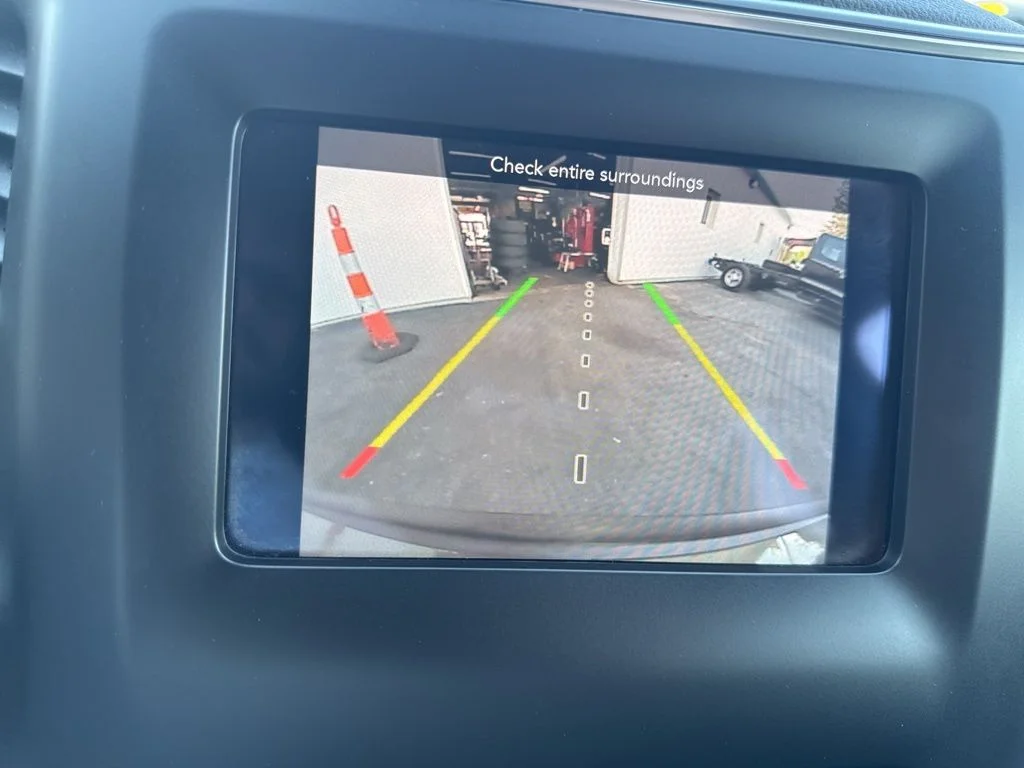 Used 2021 Green Jeep Latitude Lux image 5