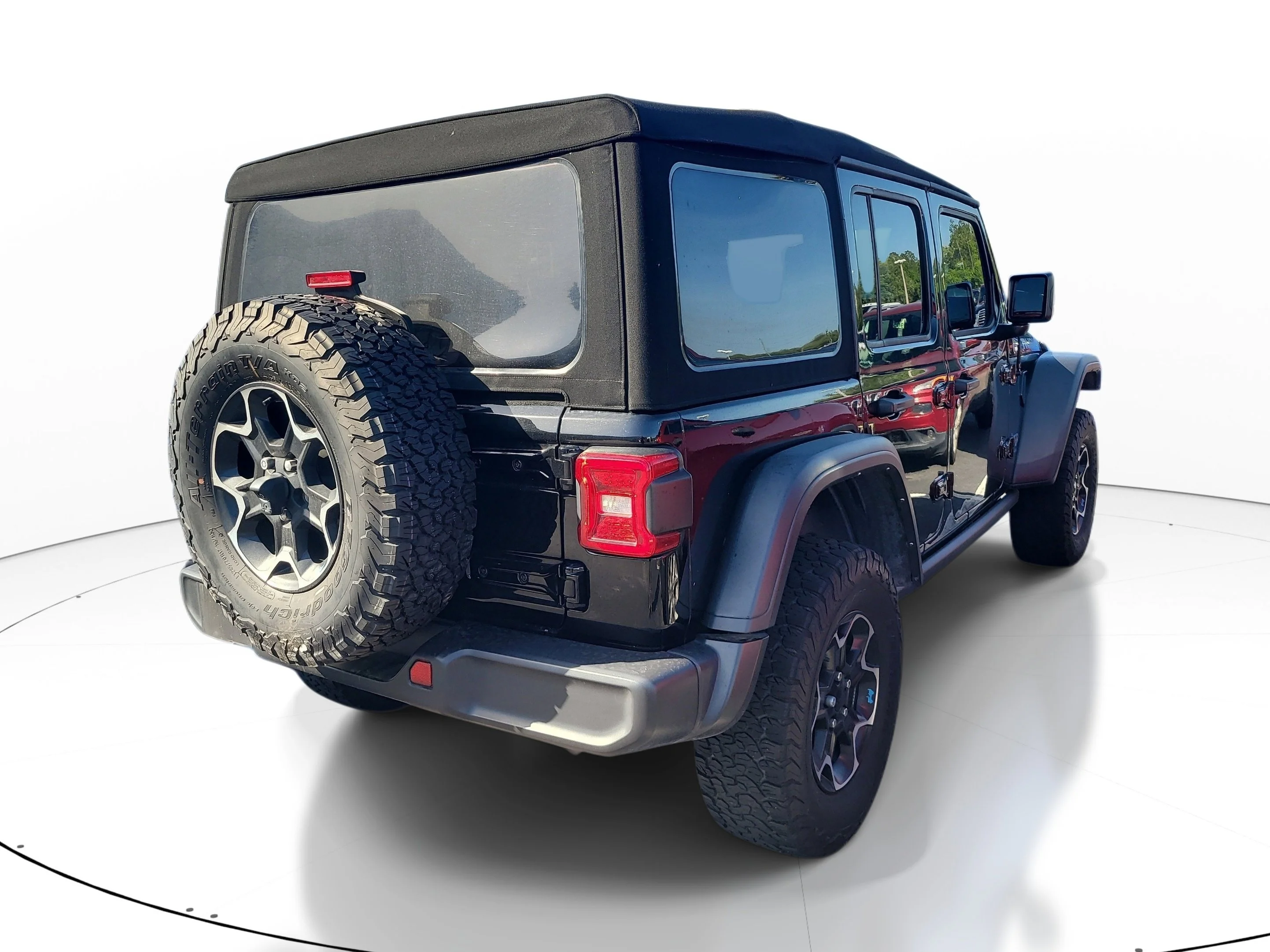 Used 2023 Black Clearcoat Jeep Rubicon image 4