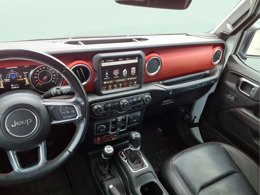 Used 2020 White Jeep Unlimited Rubicon image 18