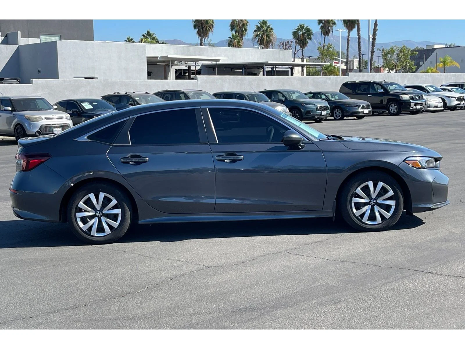 Used 2026 Meteorite Gray Metallic Honda LX image 6