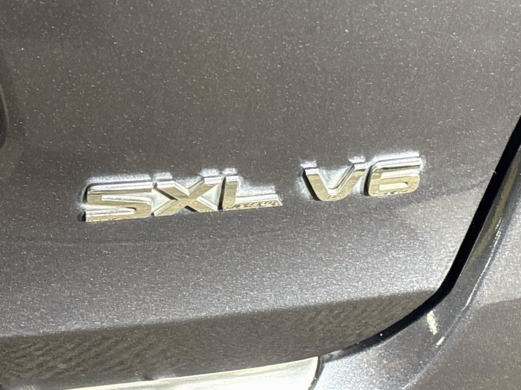 Used 2016 Platinum Graphite Kia SX Limited image 25