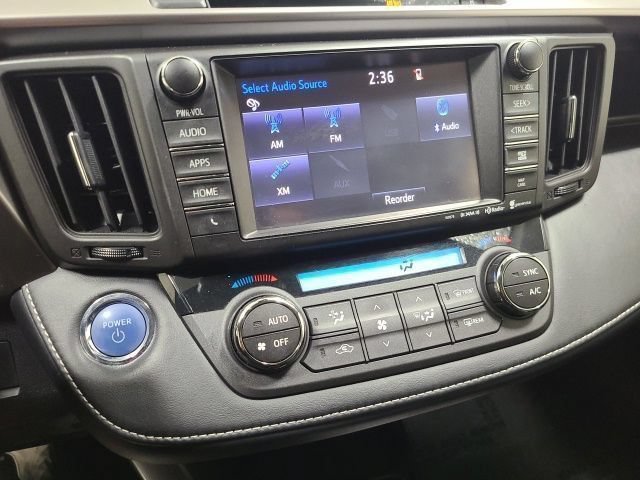 Used 2016 Classic Silver Metallic Toyota Limited image 31