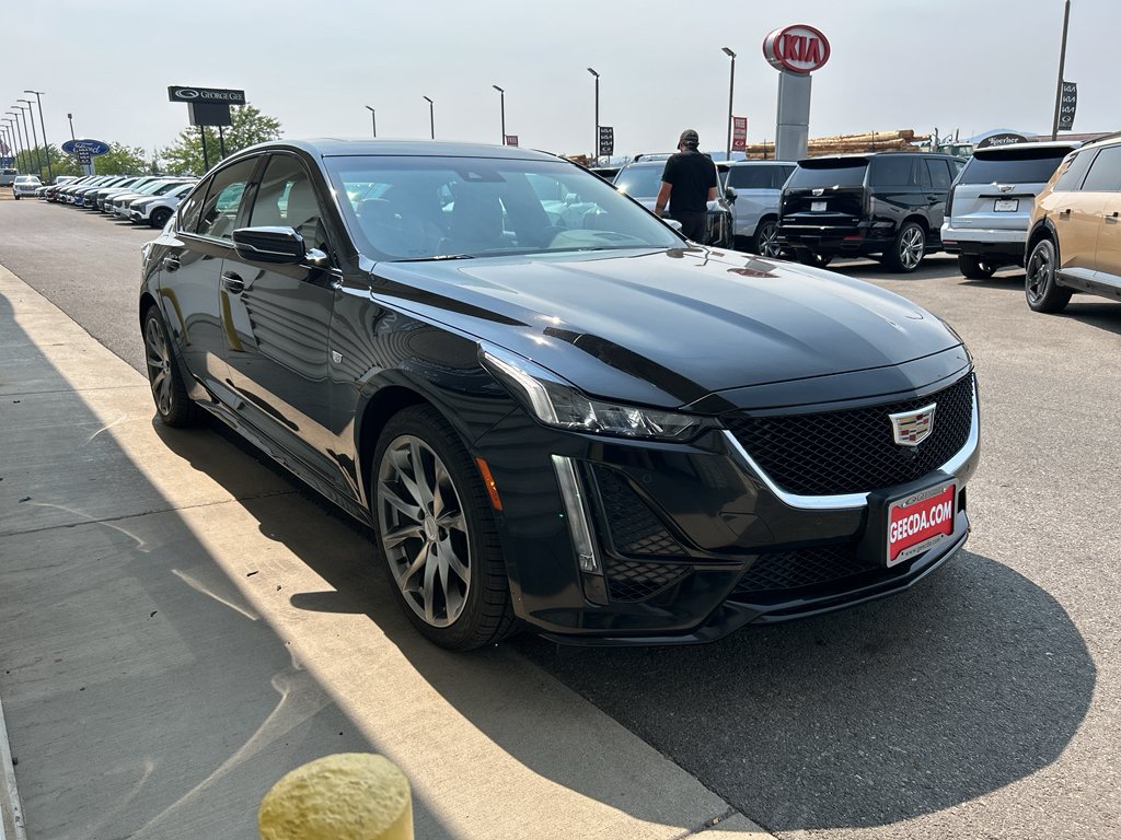 Used 2020 Black Raven Cadillac Sport image 3