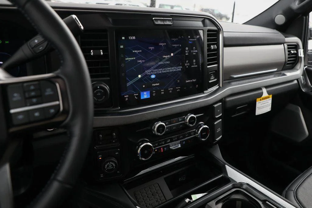 New 2026 Star White Metallic Tri-Coat Ford F-250® Platinum® image 58