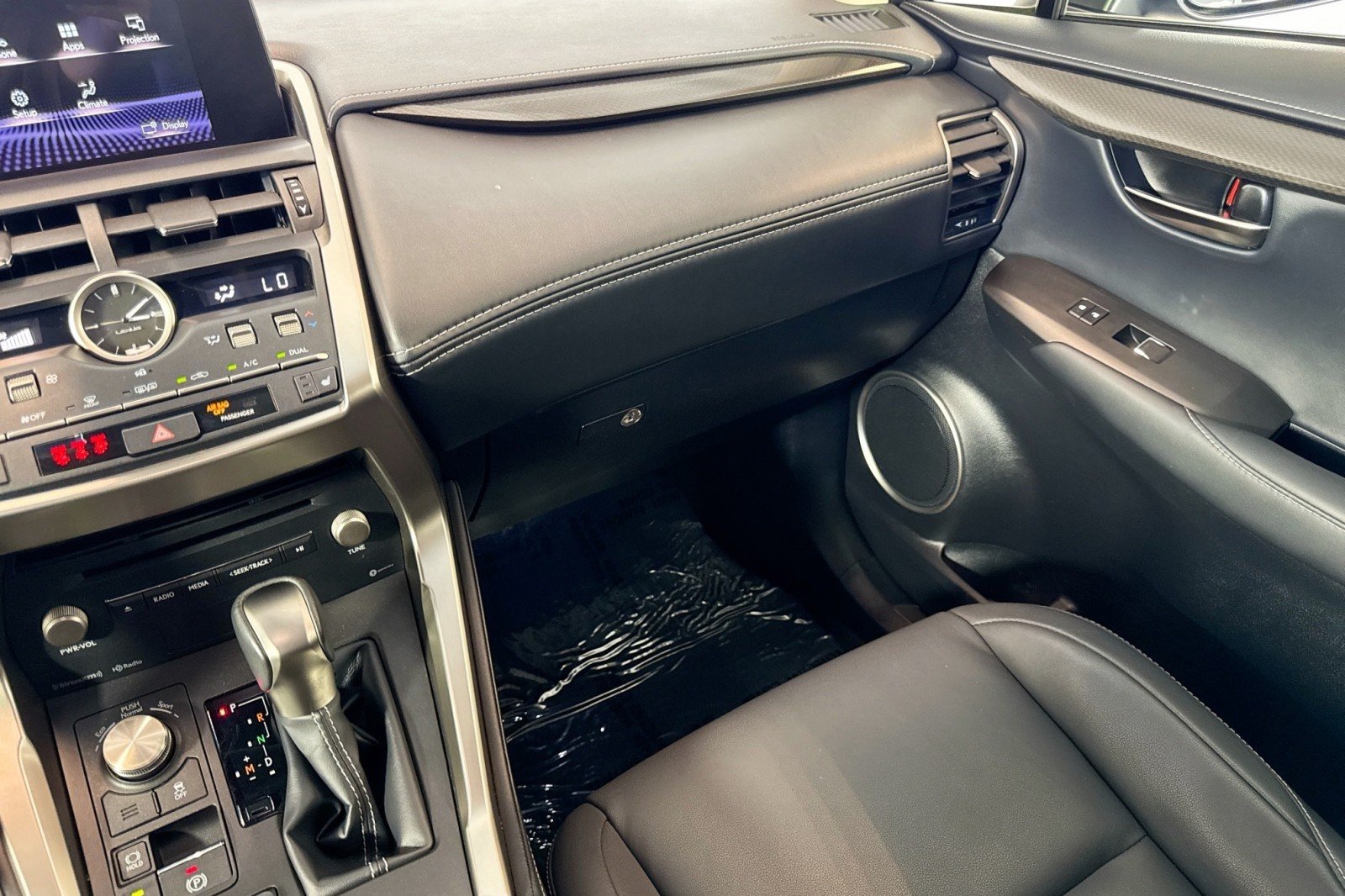 Used 2019 SILVER Lexus NX 300 FWD image 21