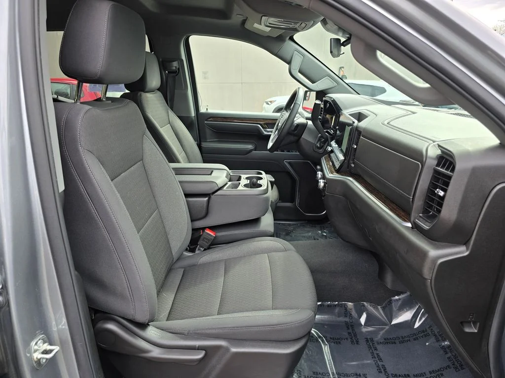 Used 2025 Sterling Metallic GMC SLE image 12