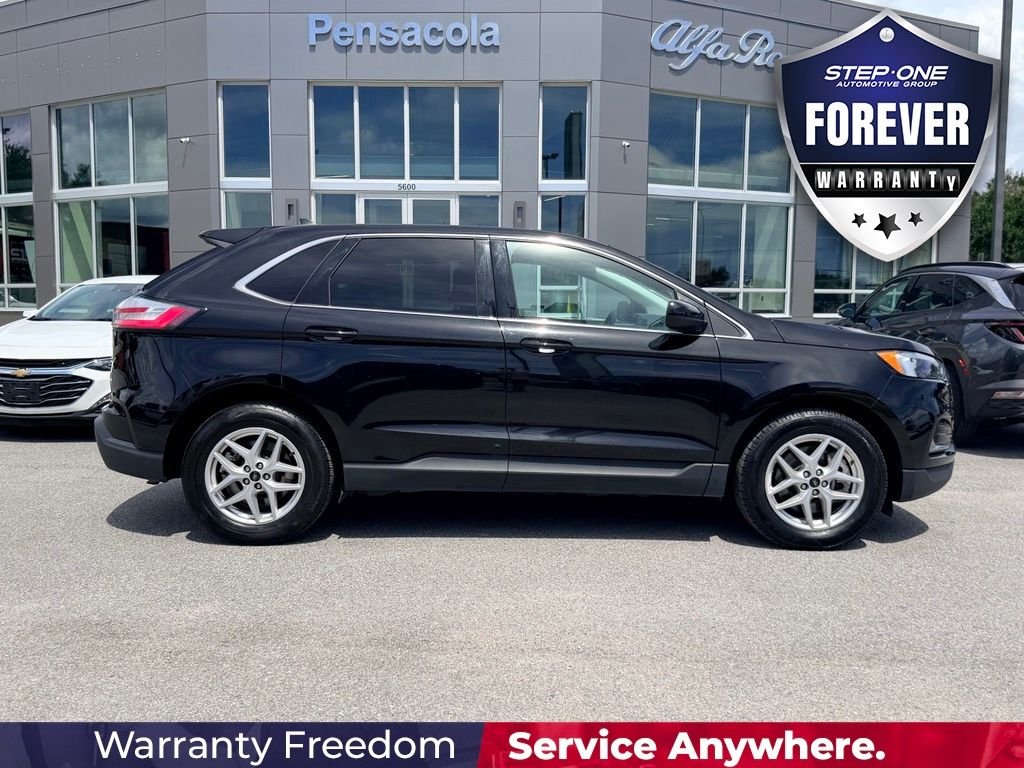 Used 2024 Black Ford SEL image 7