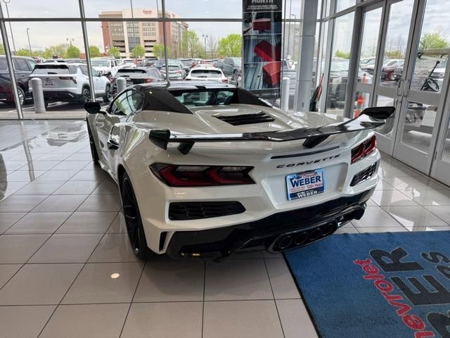 New 2026 Arctic White Chevrolet 3LZ image 3