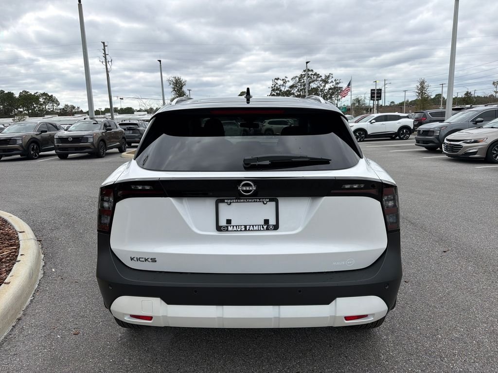 New 2026 Nissan Kicks SV 4D Sport Utility