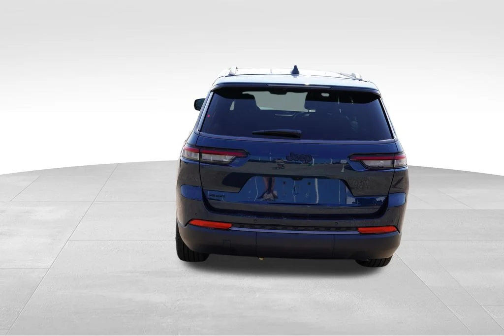 New 2026 Fathom Blue Pearlcoat Jeep Limited image 4