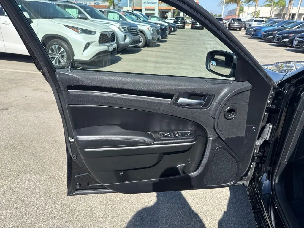 Used 2023 Black Chrysler Touring image 13