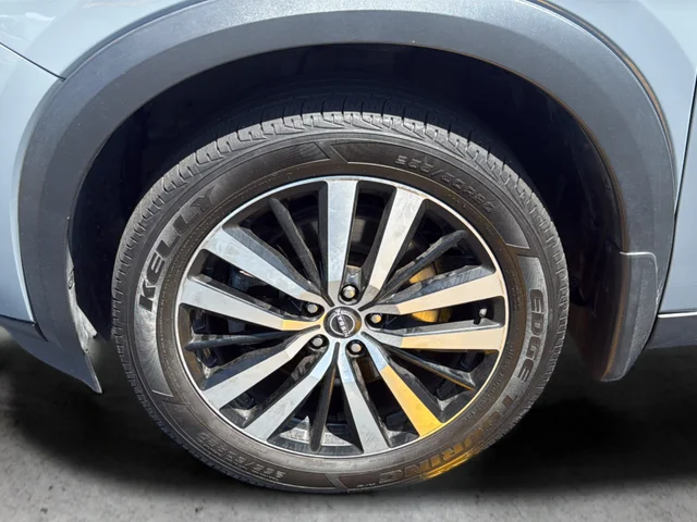 Certified Used 2024 Gray Nissan Platinum image 9