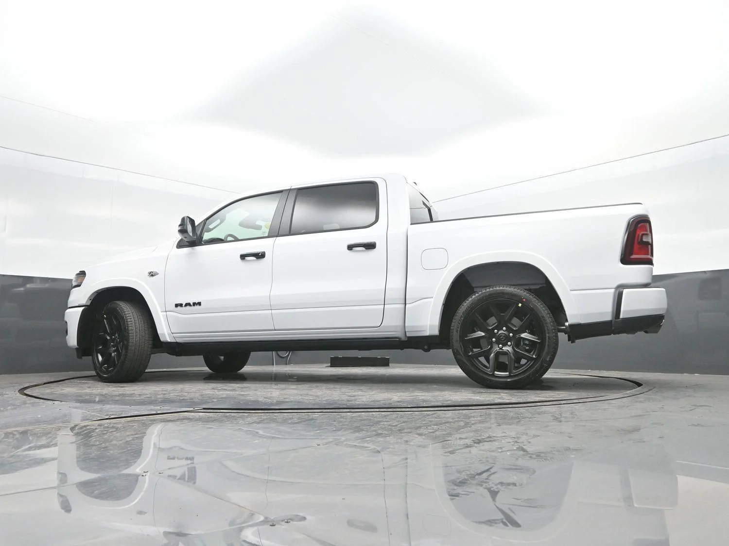 New 2026 Bright White Clear-Coat Exterior Paint RAM Laramie image 38
