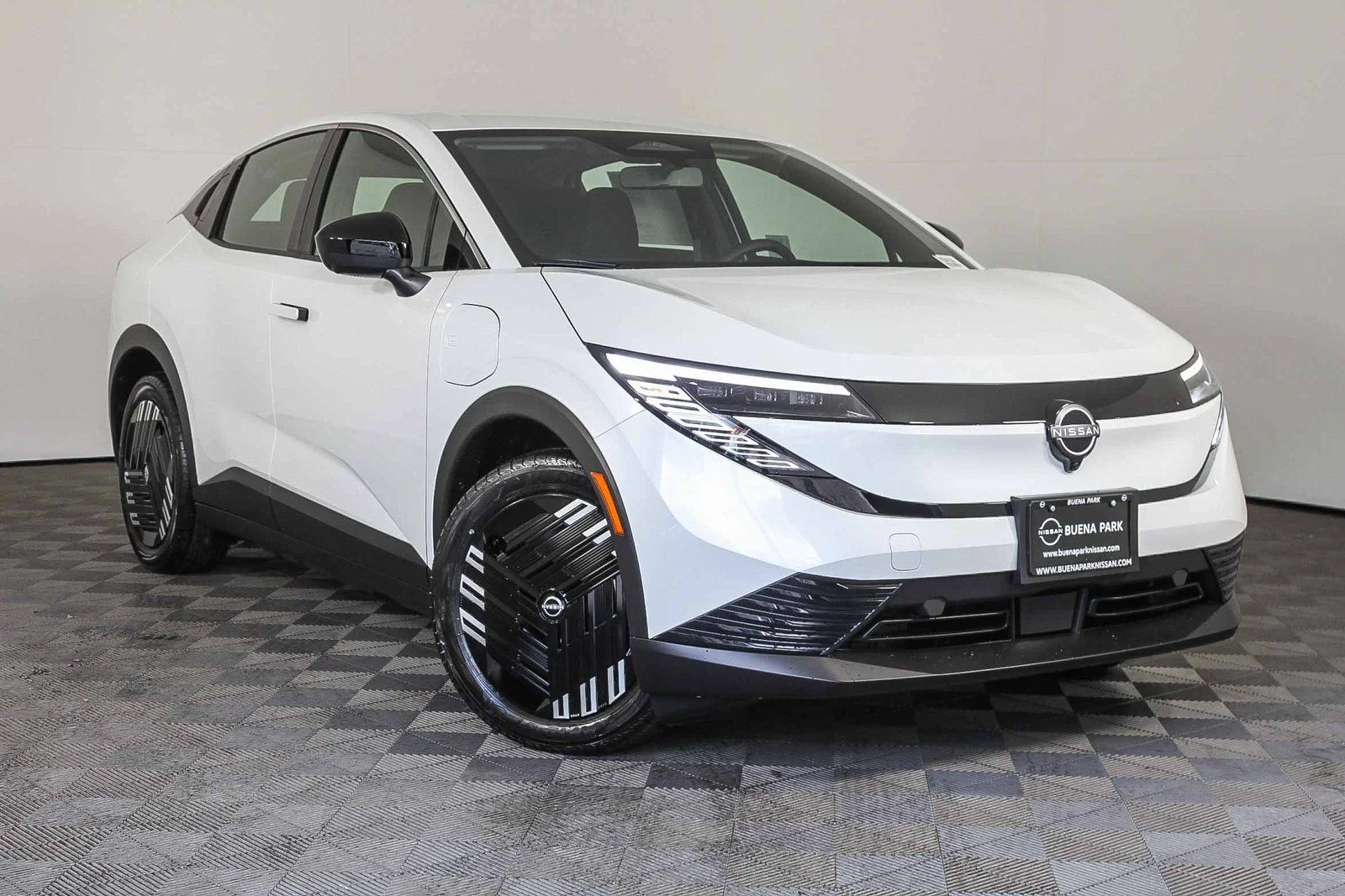 2026 Nissan Leaf S+'s photo