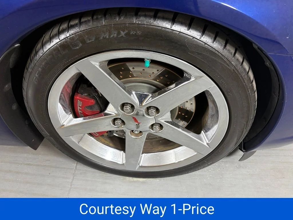Used 2007 Blue Chevrolet Base image 13