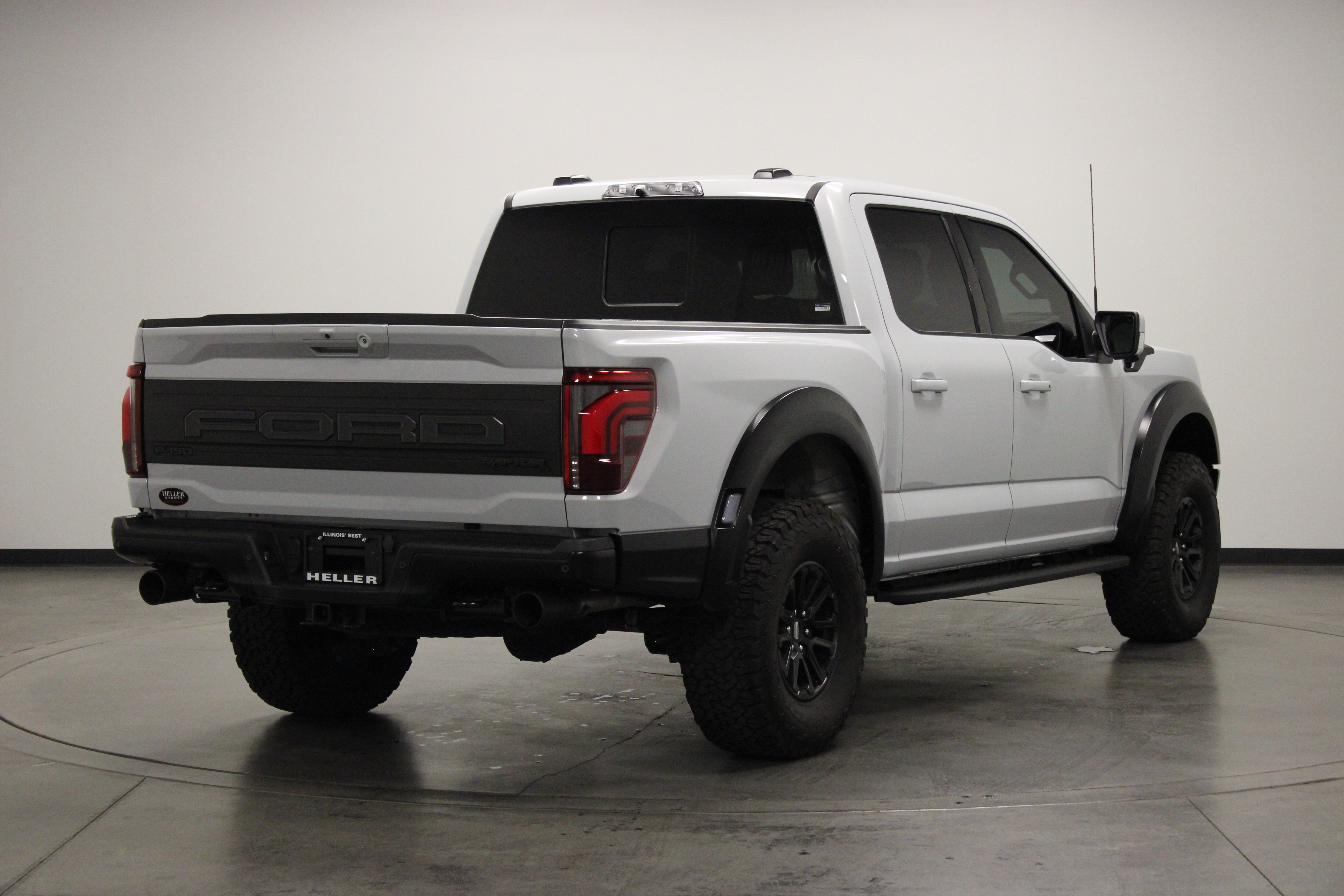 Used 2025 Space White Metallic Ford Raptor image 8