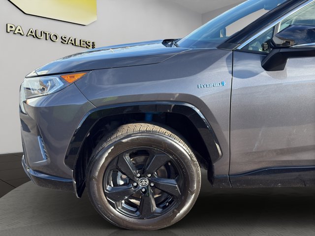 Used 2021 Gray Toyota Hybrid XSE image 24