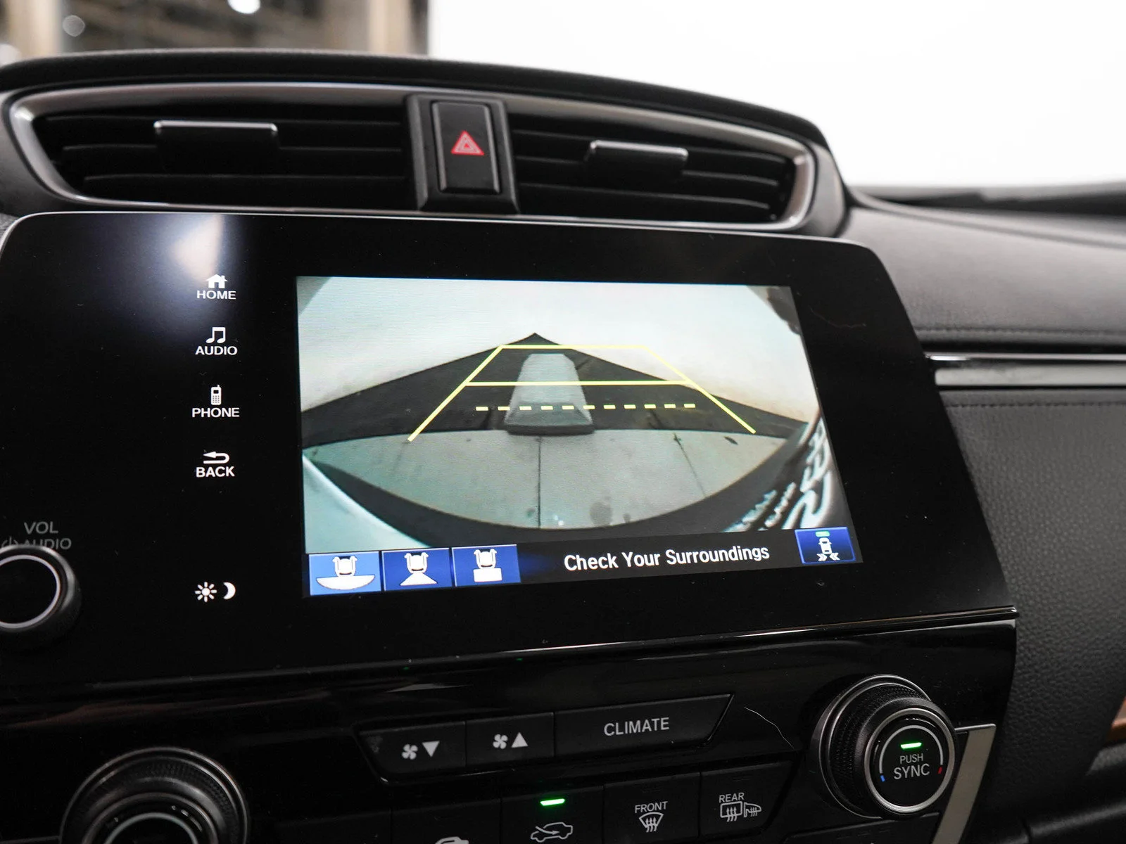 Used 2022 Platinum White Pearl Honda 5D WAGON HYBRID EX image 29
