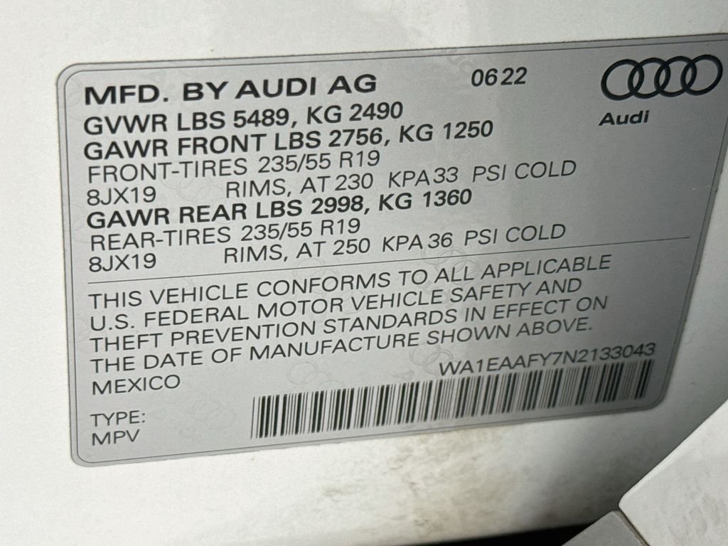 Used 2022 Glacier White Audi 45 S line Premium image 34