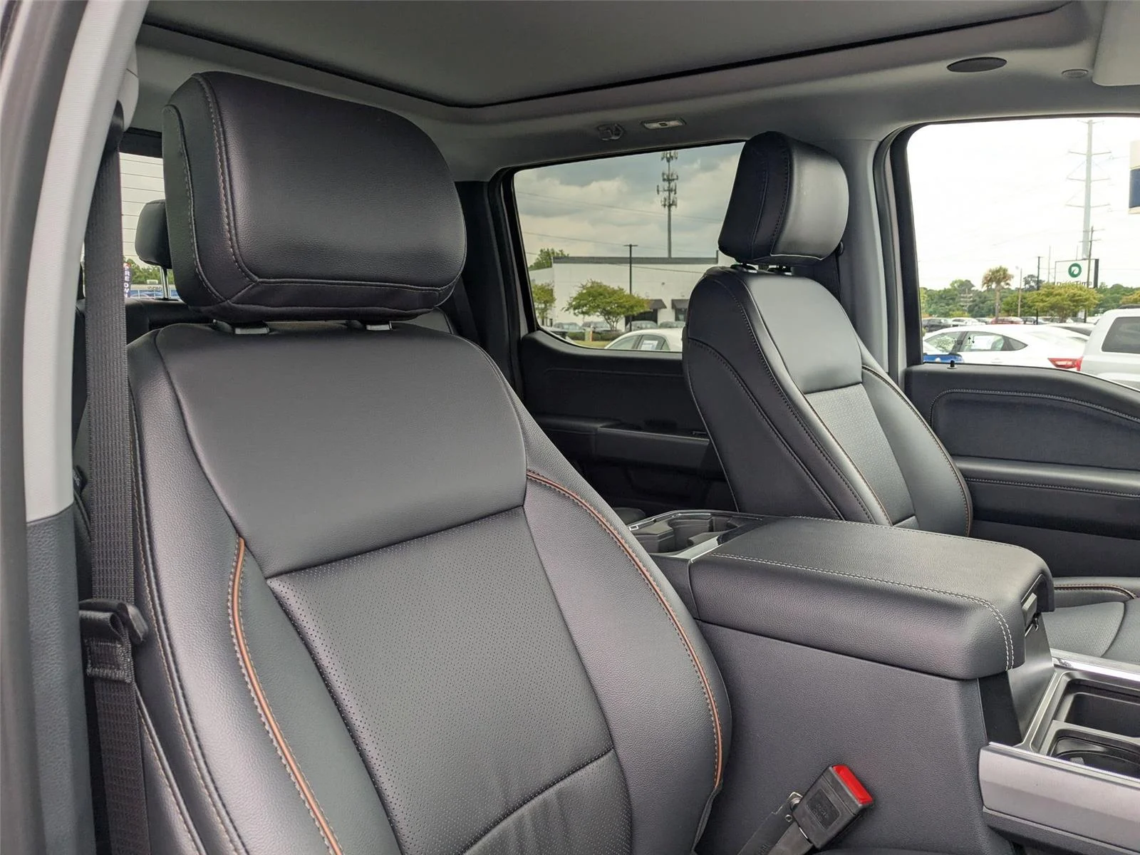 2025 Ford F-350 Super Duty Lariat - Photo 36