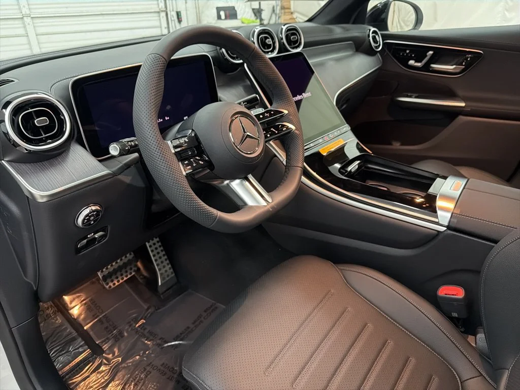 Used 2026 White Mercedes-Benz GLC 300 image 12