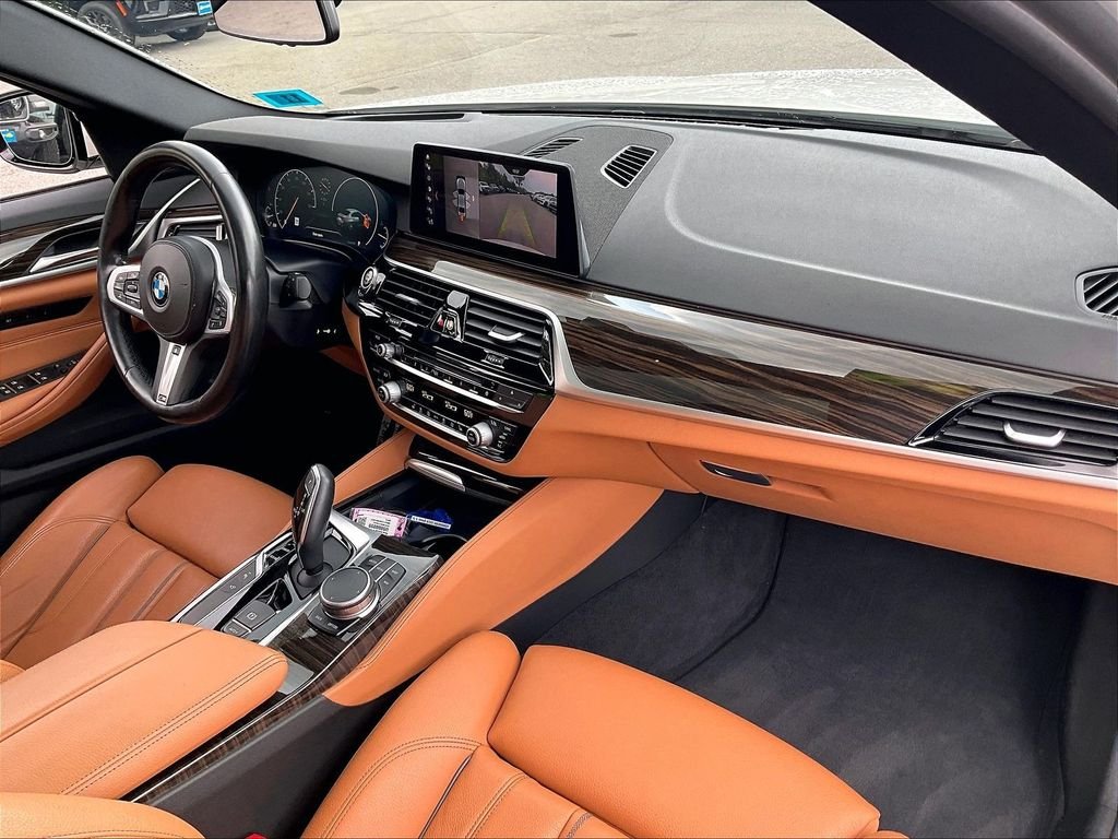 Used 2019 Alpine White BMW 540i xDrive image 13