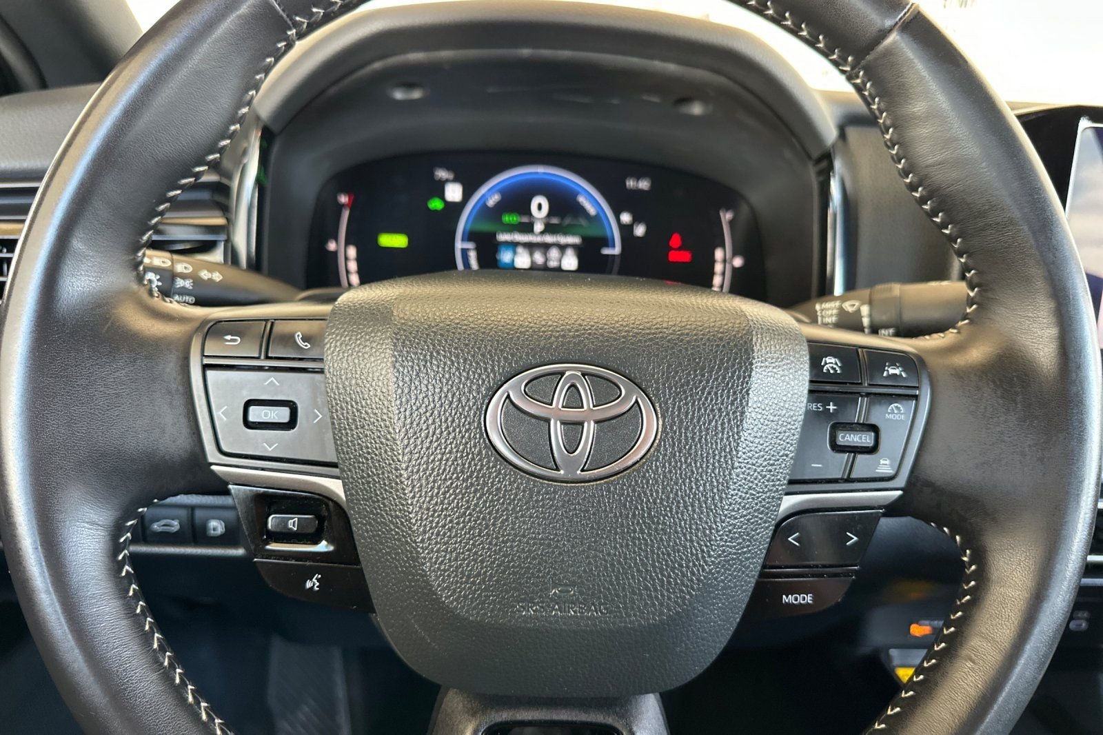 Used 2025 Gray Toyota SE image 24