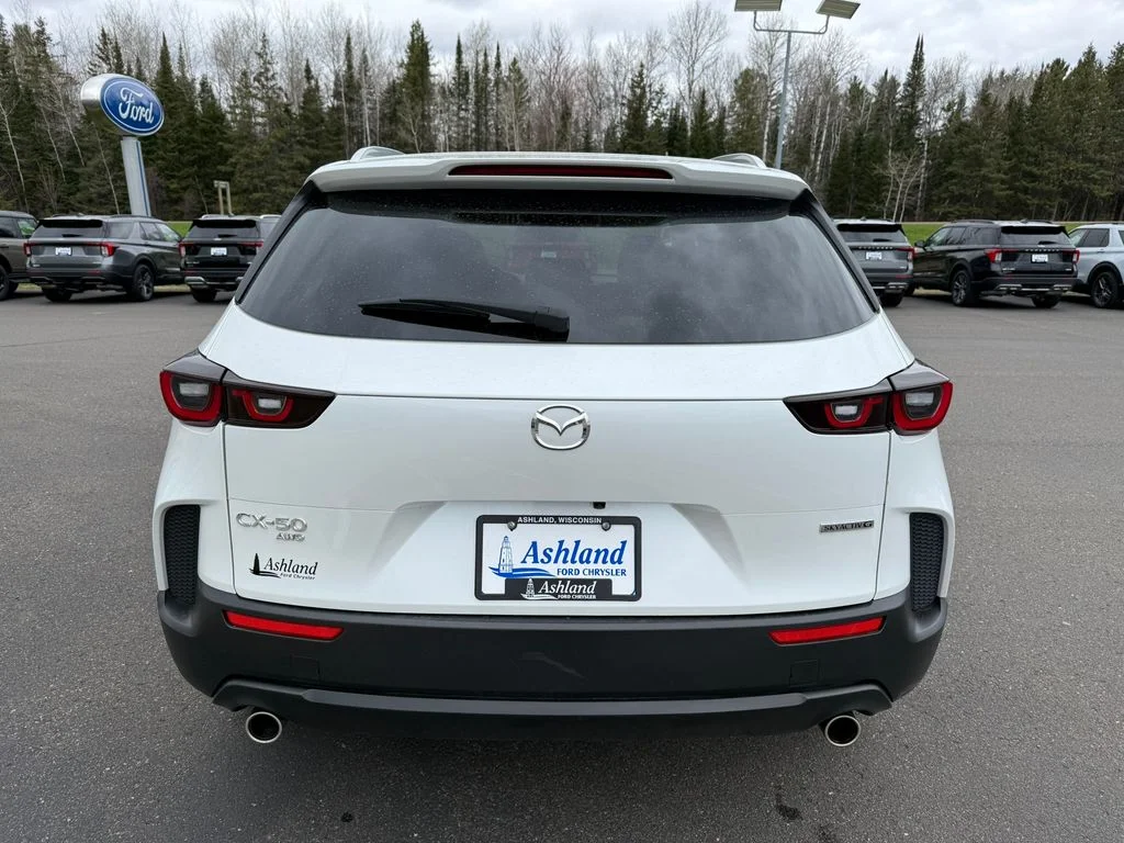 Used 2025 Wind Chill Pearl Mazda 2.5 S Preferred Package image 4