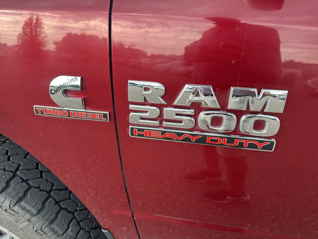 Used 2018 Delmonico Red Pearlcoat Ram Big Horn image 9
