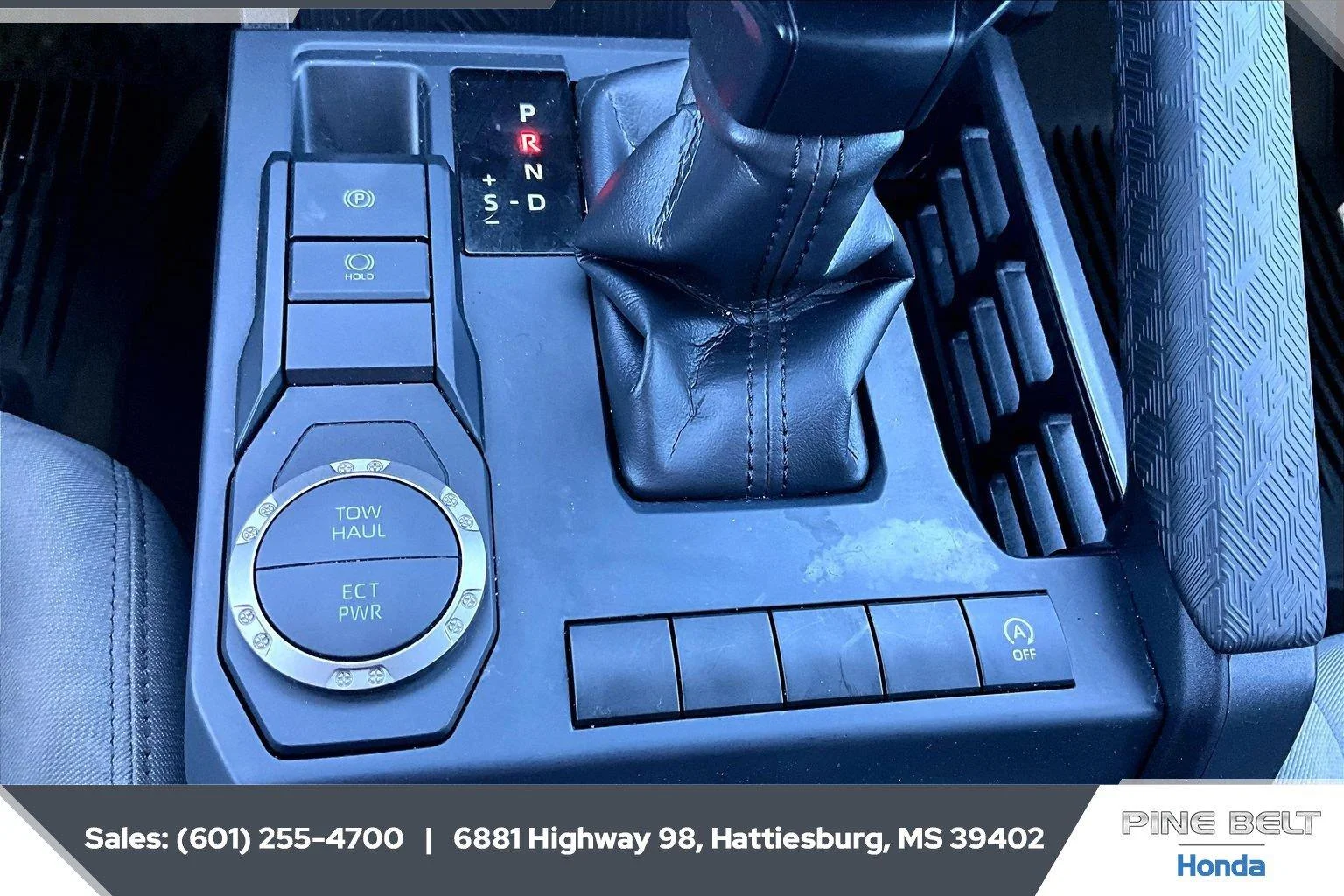 Used 2025 Underground Toyota SR5 image 22