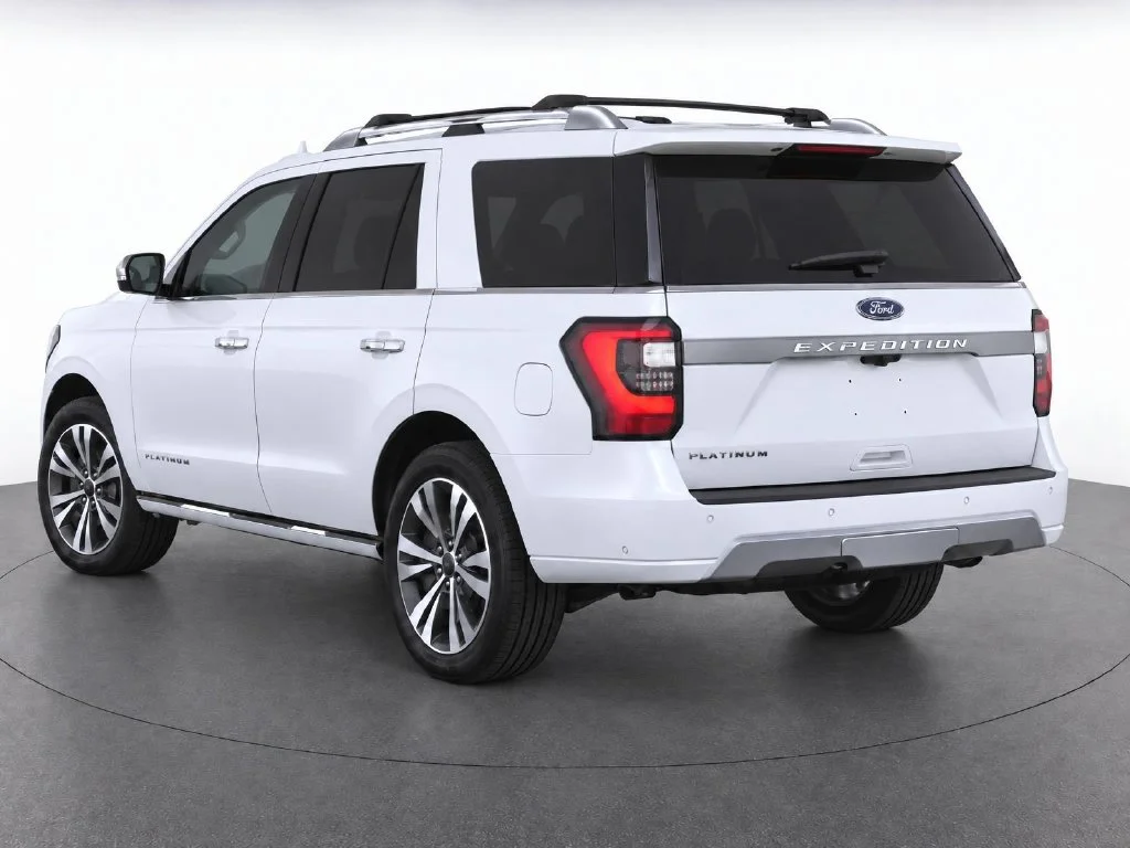 Used 2021 White Ford Platinum image 4